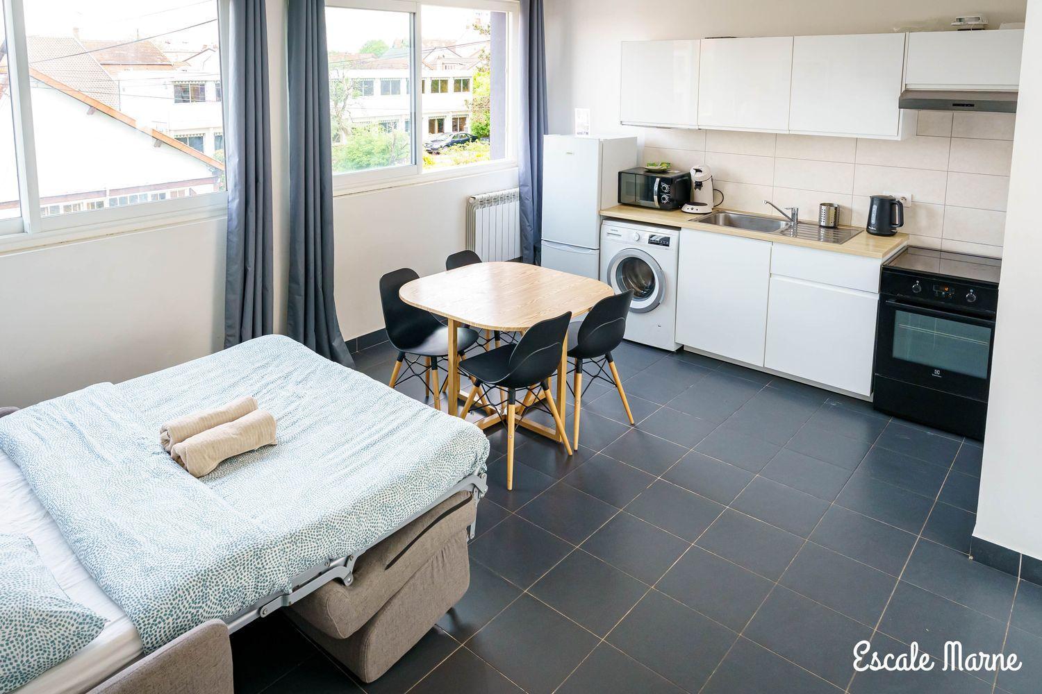 Escale-Marne Fr - 202 - Free Parking - Free Luggage Storage - All Equipped - Linen Included - Washing Machine - 10Mn Walk Metro 8 - Rer A - Panoramic View - From 1 To 14 Guests Maisons-Alfort Kamer foto